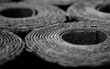 Caolas Scalpaigh bitumen roof disadvantages